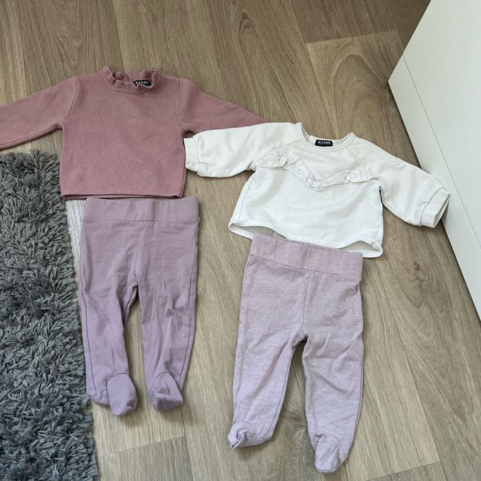 Lot vêtement tenue bébé fille 1 mois - photo numéro 2