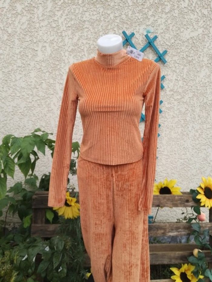 ensemble col roulé ouvert dans le dos et legging large effet plissés taille M -Undiz - photo numéro 5