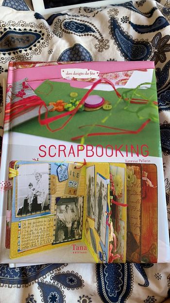 Livre scrapbooking