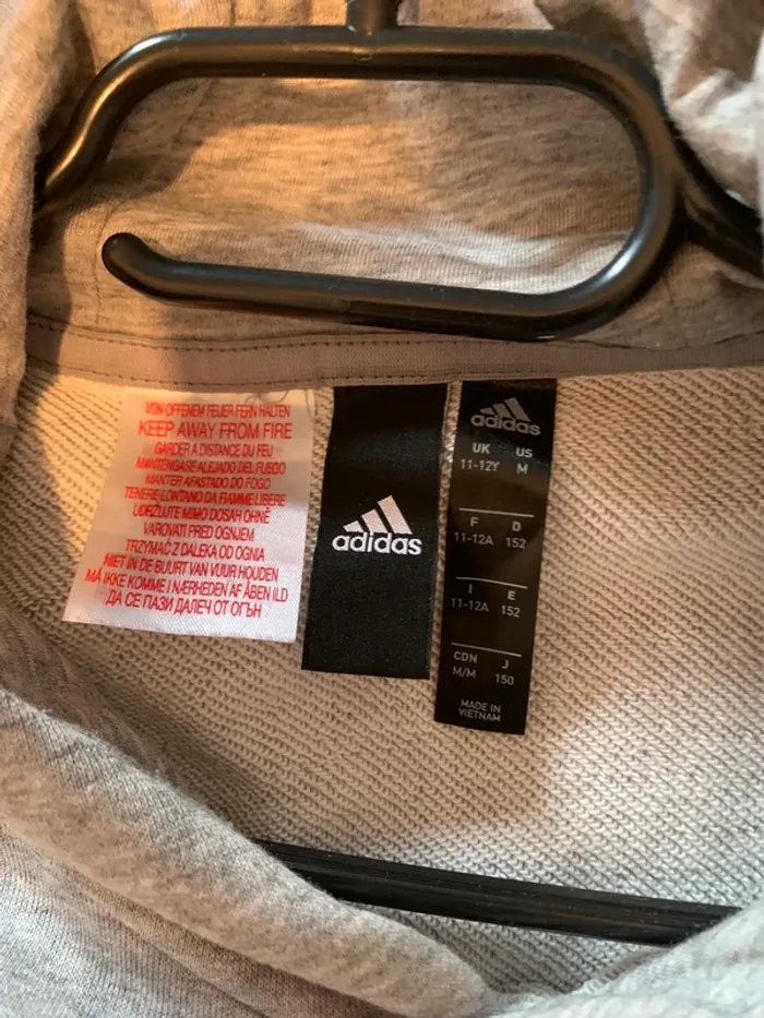 sweat a capuche gris Adidas - photo numéro 3