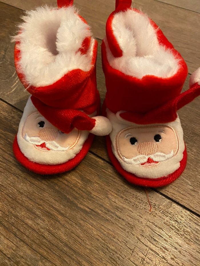 Chaussons père Noël 6-12 mois