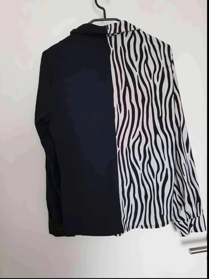 Chemise  shein motif  asymétrique taille 38 - photo numéro 6