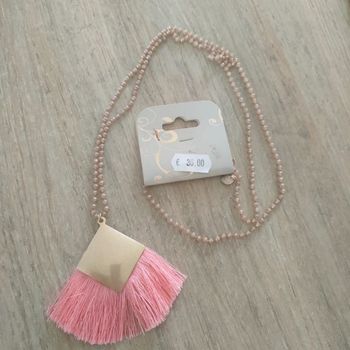 Sautoir éventail corail