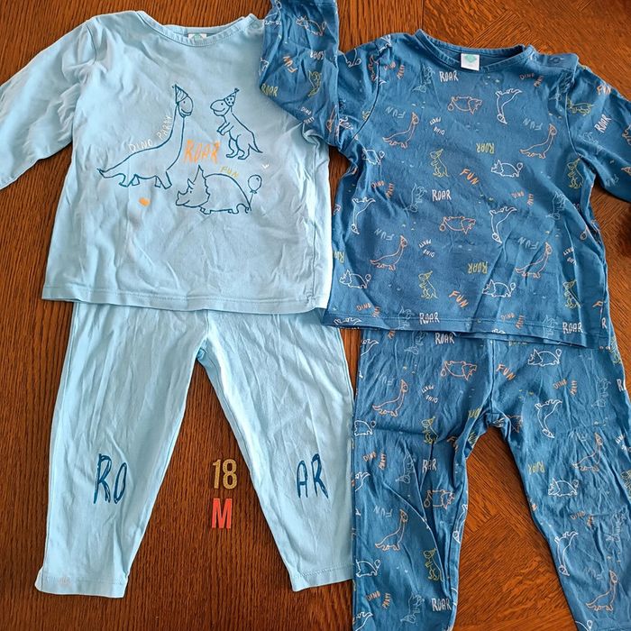 Lot de 2 pyjamas deux pièces dinosaures