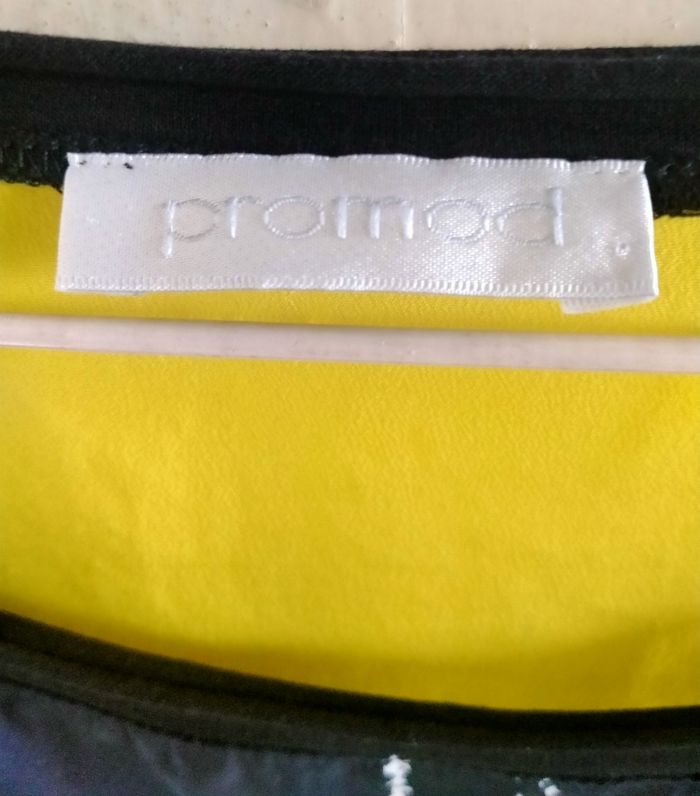 Tunique imprimé femme/ taille 42-44/ tres bon etat. - photo numéro 3