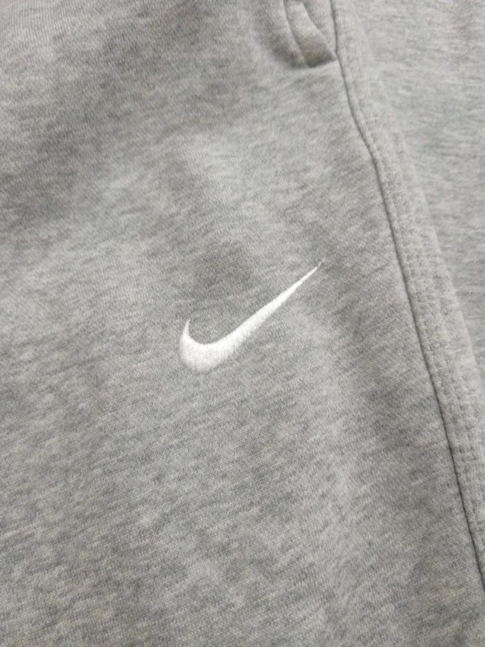 C58 jogging gris Nike M - photo numéro 3