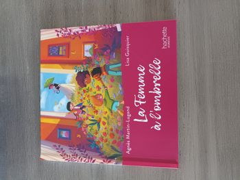 Livre la femme à l'ombrelle