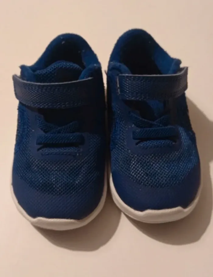 Baskets Nike bébé taille 21 – Bleu marine – Légères & stylées - photo numéro 6