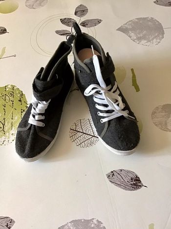 Basket montante grise et blanche taille 37