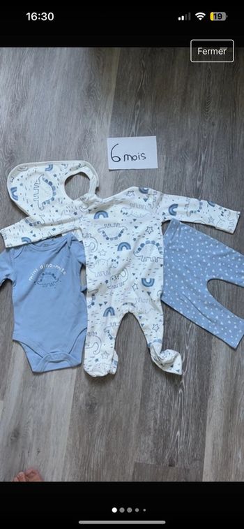 Lot 4 pièces neuf 6 mois