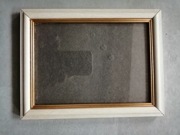 cadre blanc et doré