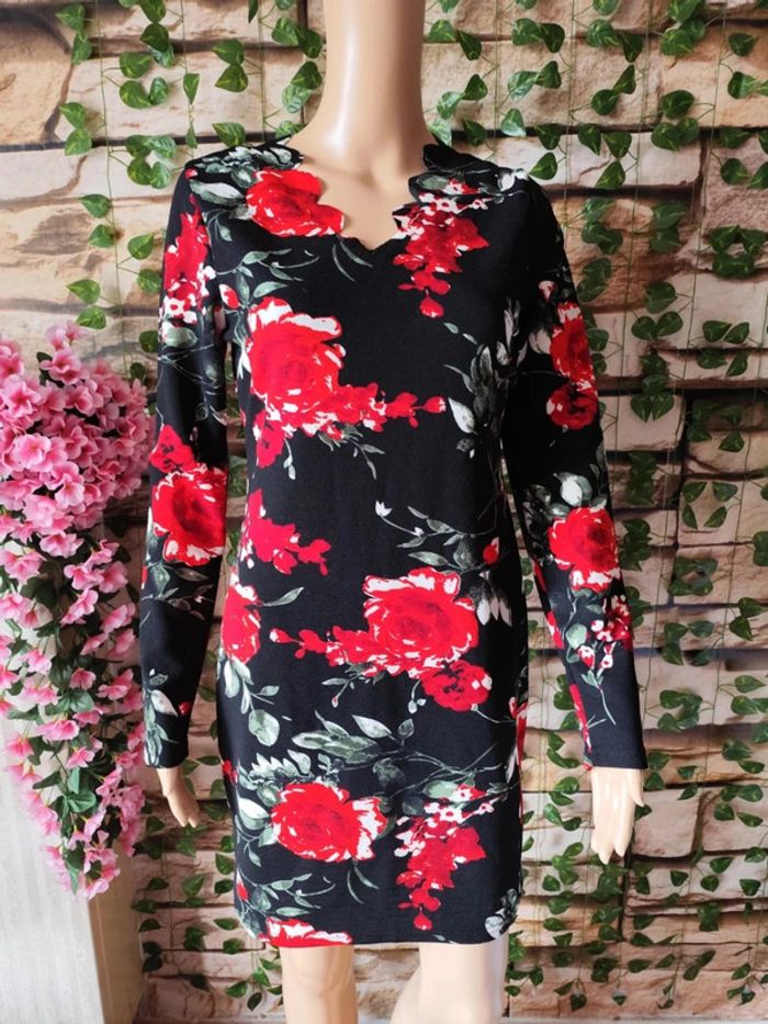 🌸Robe ML Fleurie Shein Taille 40🌸 - photo numéro 2