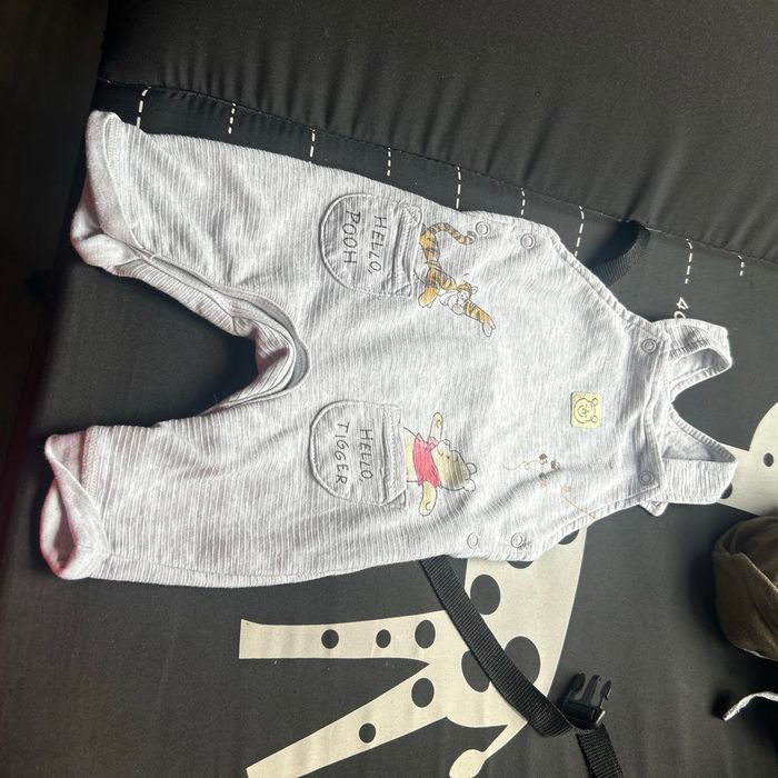 Vends salopette pour bébé
