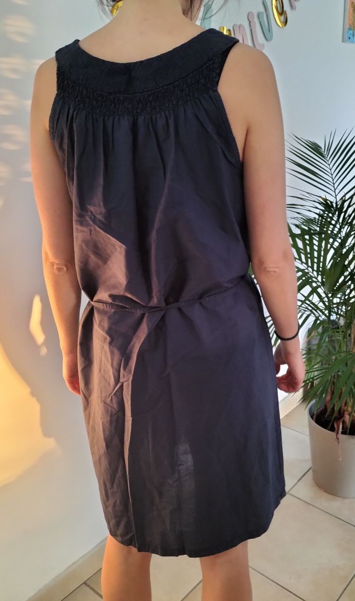 Robe bleu marine - 38 - photo numéro 2