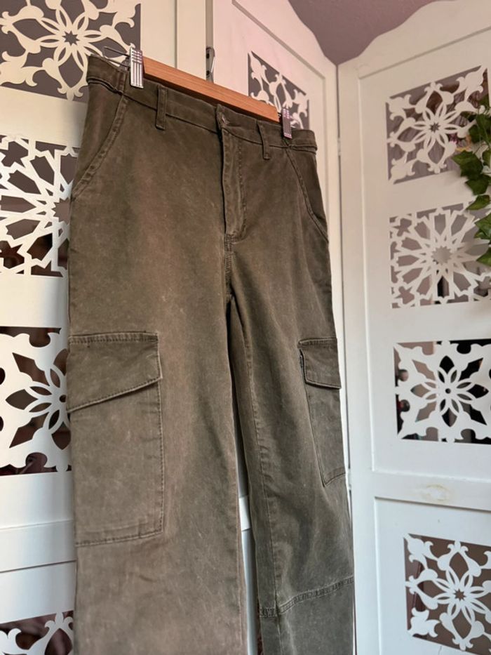 Pantalon Cargo Kaki Urban Outfitters T.27 - photo numéro 3