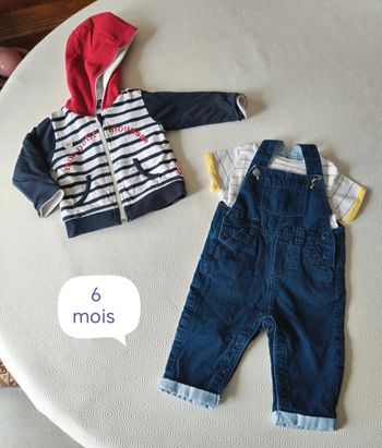 Tenue complète taille 6 mois