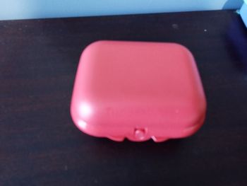 Boite à bêtise tupperware