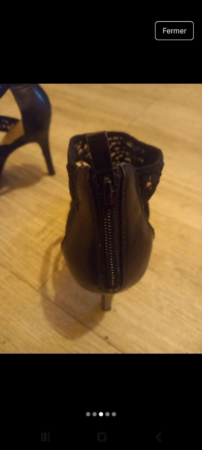 Chaussure talons.dentelle. - photo numéro 3