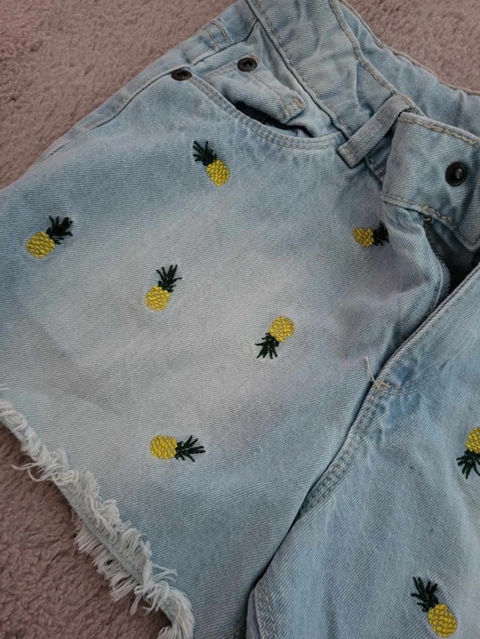 Short fille - photo numéro 2