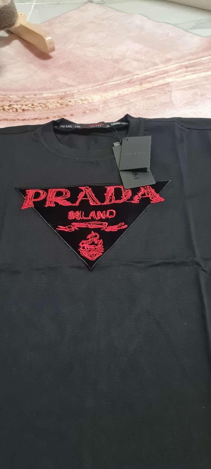 T shirt prada M - photo numéro 3