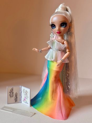 Amaya Rainbow High 