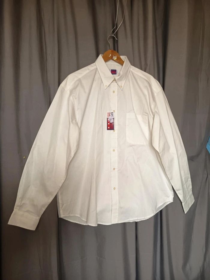 Chemise unisexe. Grande taille. Marque Us Basic (967).