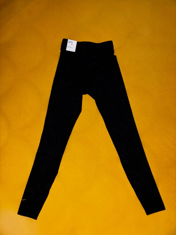 Leeging Fille Nike Original ( Neuf Avec Étiquette ). - photo numéro 3