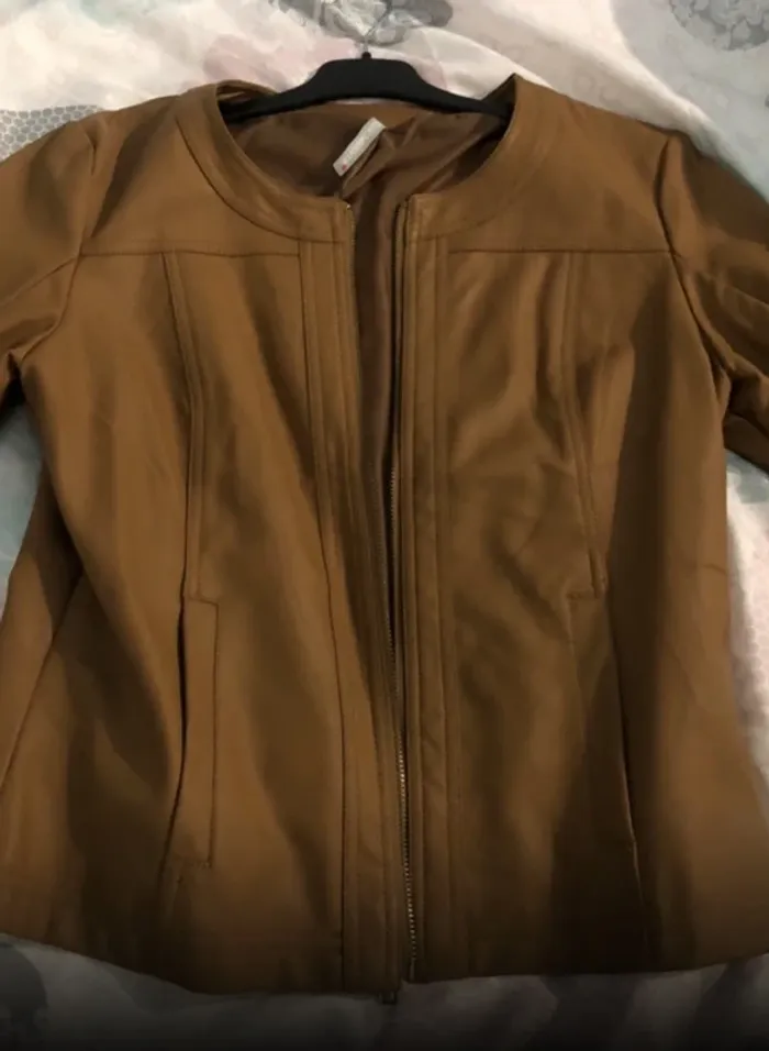 Veste femme de marque Blanche Porte taille 38 état neuf