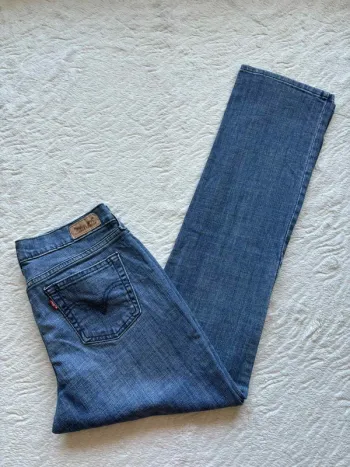 Jean levi’s 505 coupe straight leg droite bleu 00s y2k 2000s taille M/38 mi taille rare US
