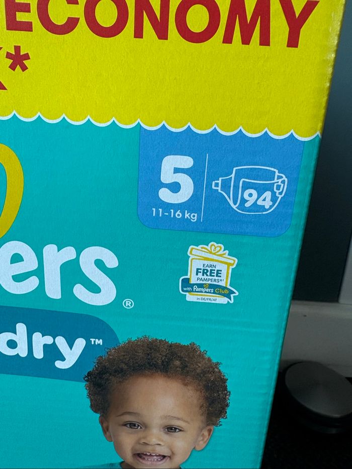 Un pack de couches Pampers Babydry Taille 5 11/16 kg 94 couches - photo numéro 2