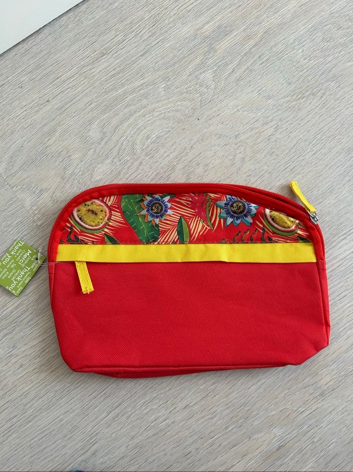 Trousse toilette neuve