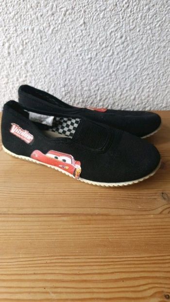 chausson noire Cars Disney