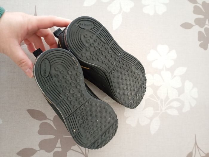 Baskets noires Airness neuves - photo numéro 4