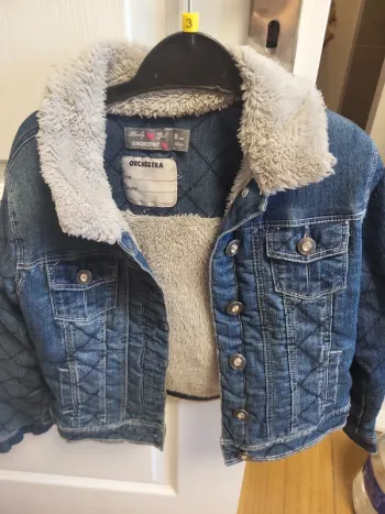 Veste fille 8 ans ,orchestra