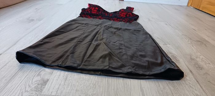 Robe S 36 M 38  sexy dentelle rouge et noir - photo numéro 9