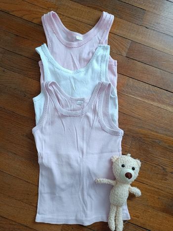 🌸 Débardeurs - Taille 6 ans 🌸