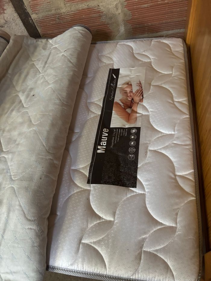 Lit simples avec matelas - photo numéro 2