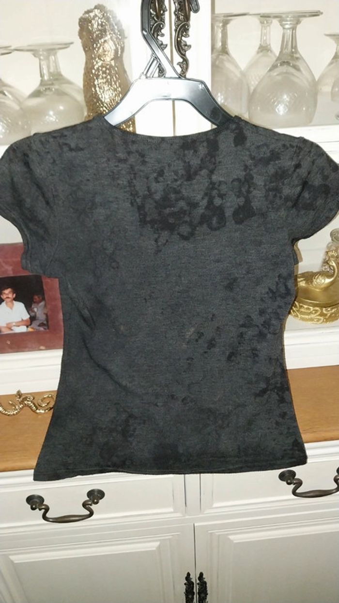 Tshirt noir effet délavé couronne strass Taille 6 ans - photo numéro 3