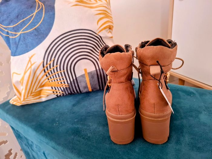 Bottines neuves avec étiquette taille 38 marque Anna field - photo numéro 3