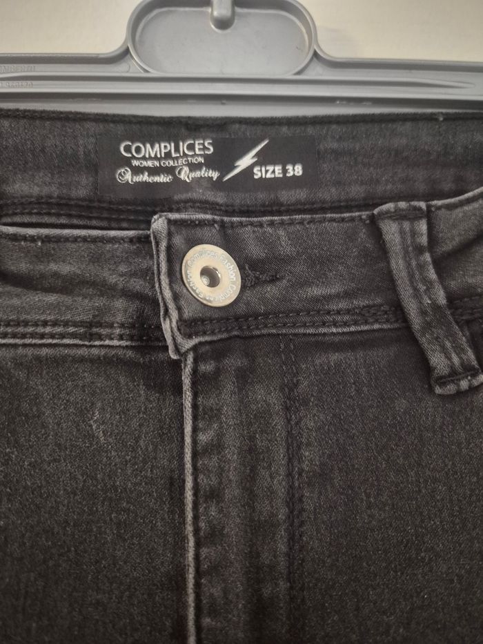 Jeans - photo numéro 4