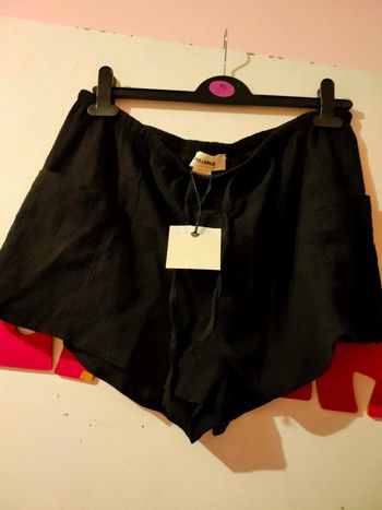 Short pull&bear taille 42