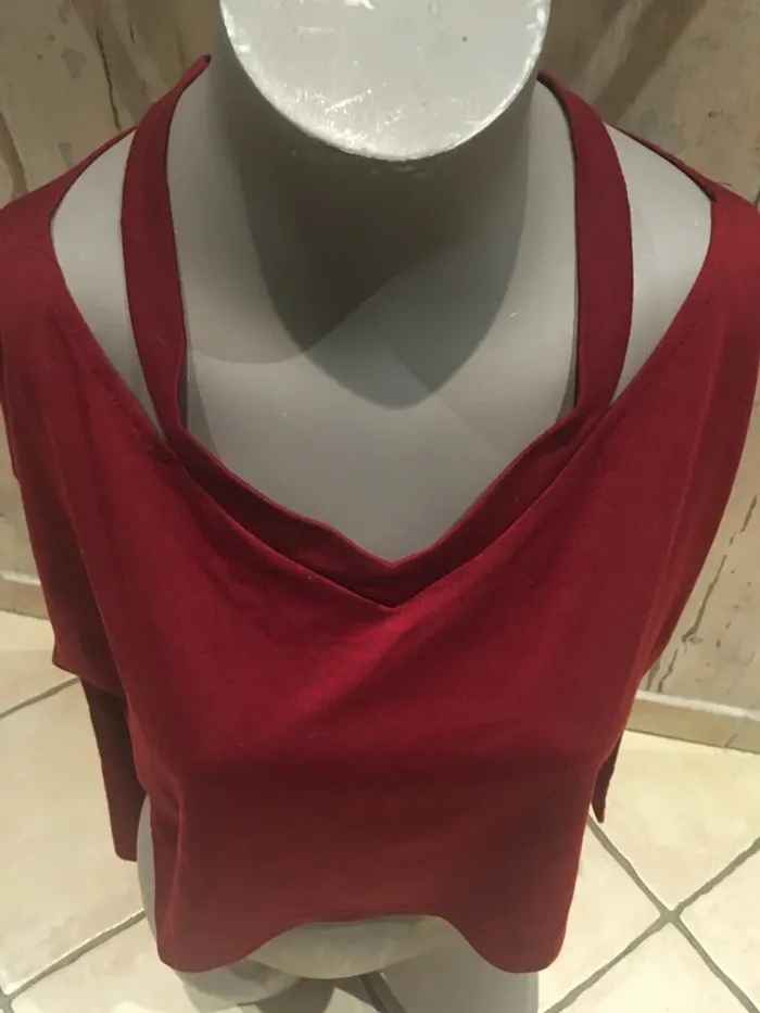 Joli tee shirt manches longues crop top Shein 38/40 - photo numéro 2