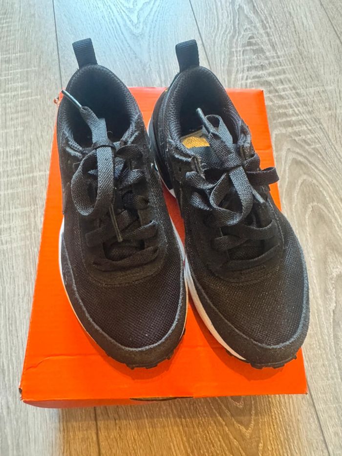 Basket Nike Waffle one _ 28 cm