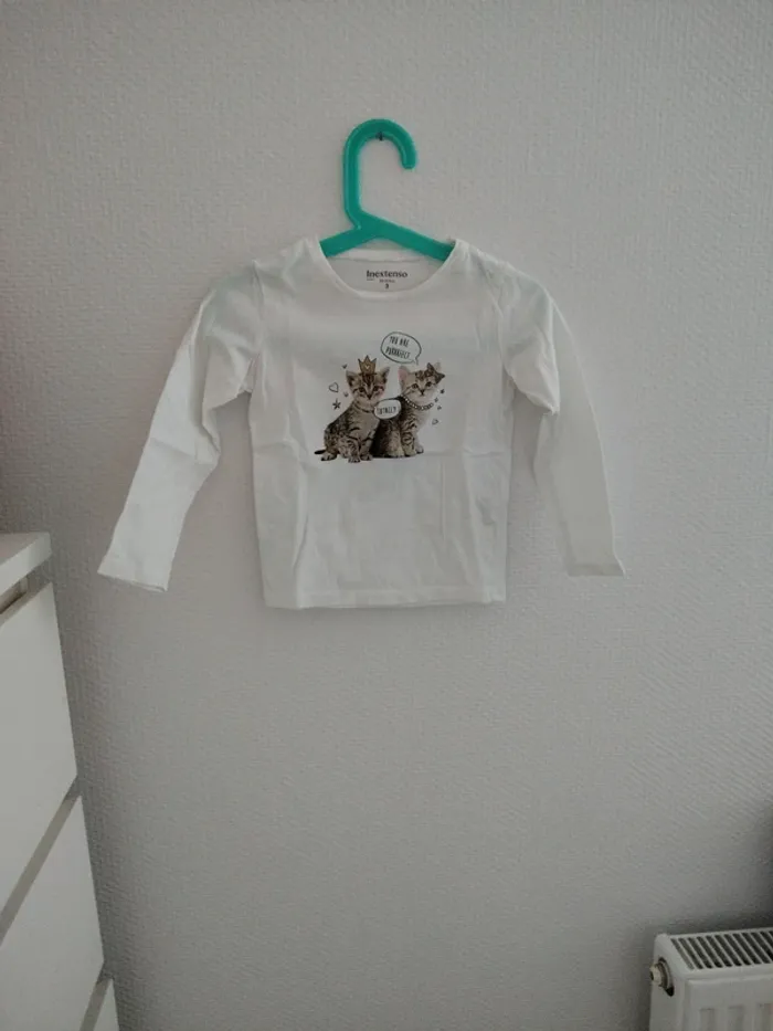 T-shirt neuf chat taille 3 ans
