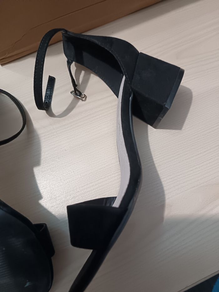 Chaussure daim en cuir - photo numéro 5