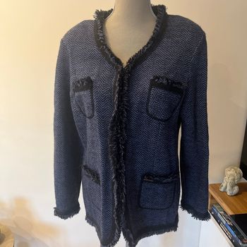 Veste un jour ailleurs