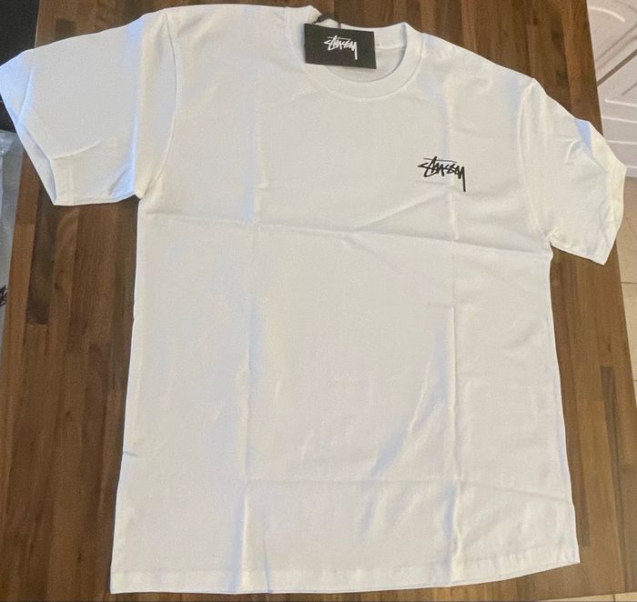 Tee shirt stüssy - photo numéro 2