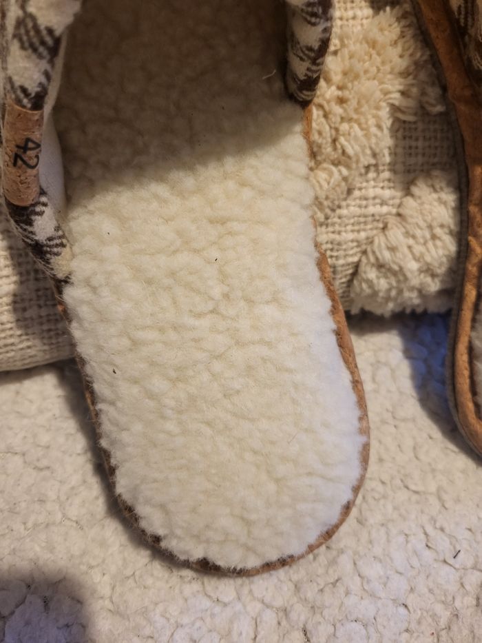 Pantoufles Caussün point 42 - photo numéro 5