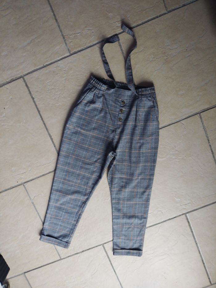 Pantalon court gris 14 ans - photo numéro 2