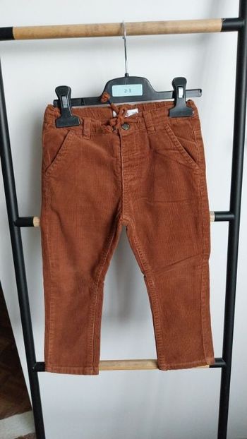 Pantalon velours taille 24 mois